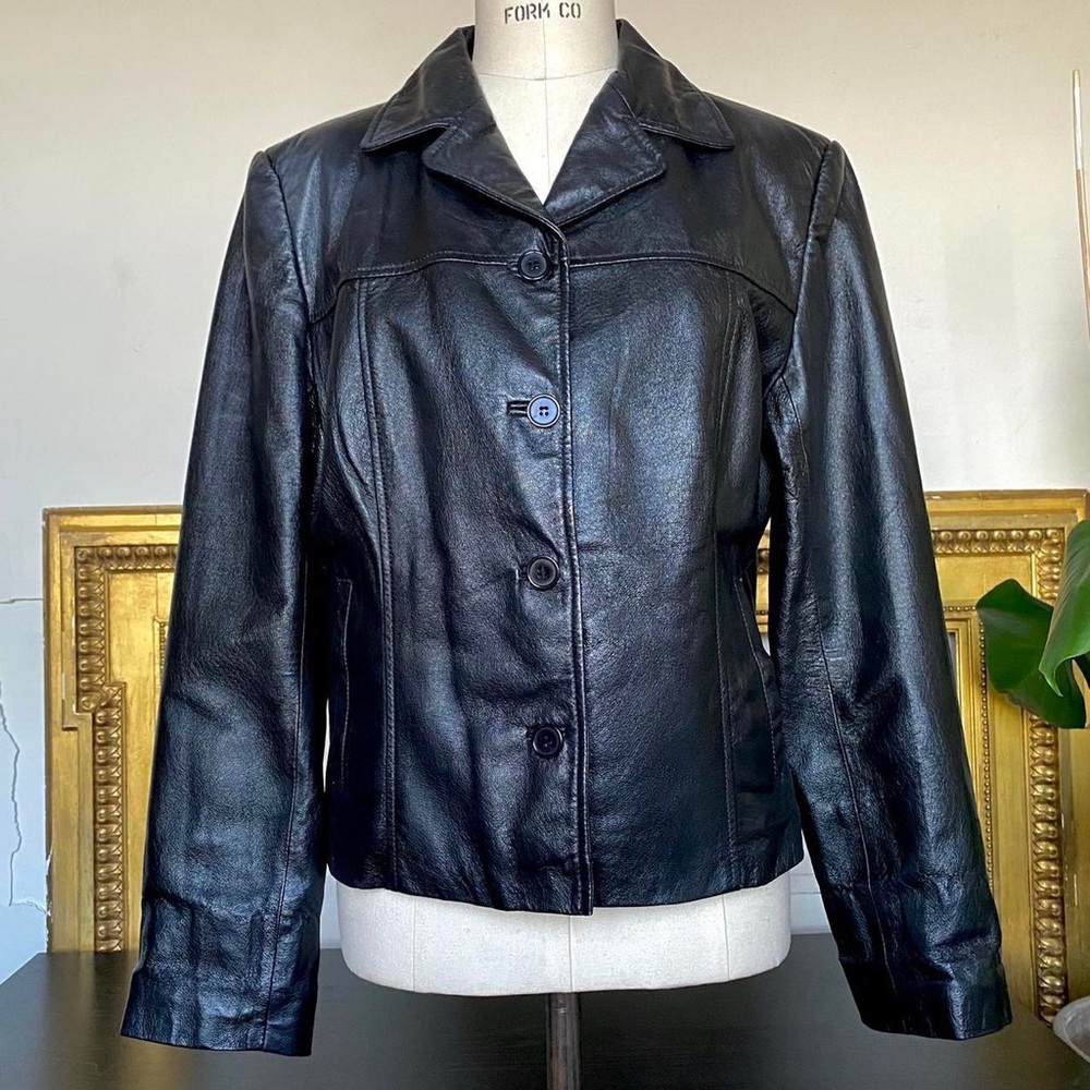 Vintage ‘90s black leather jacket sz M (8 / 10) by CLIO Leather